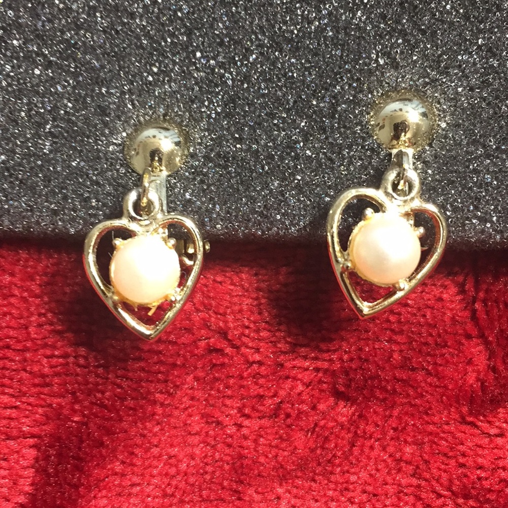 Vintage clip on earrings